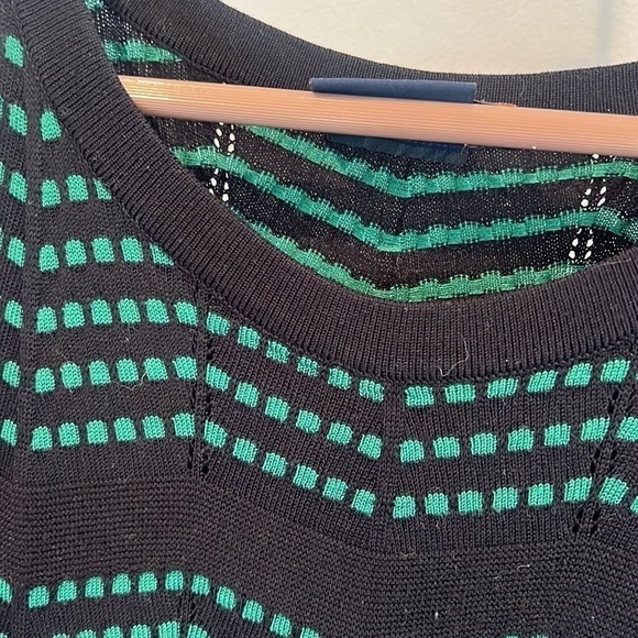 Just Taylor Chevron short sleeve lightweight sweater dress size medium - Picture 6 of 10